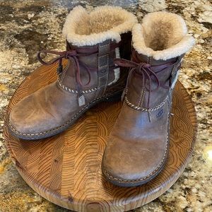 UGG Cove Boot